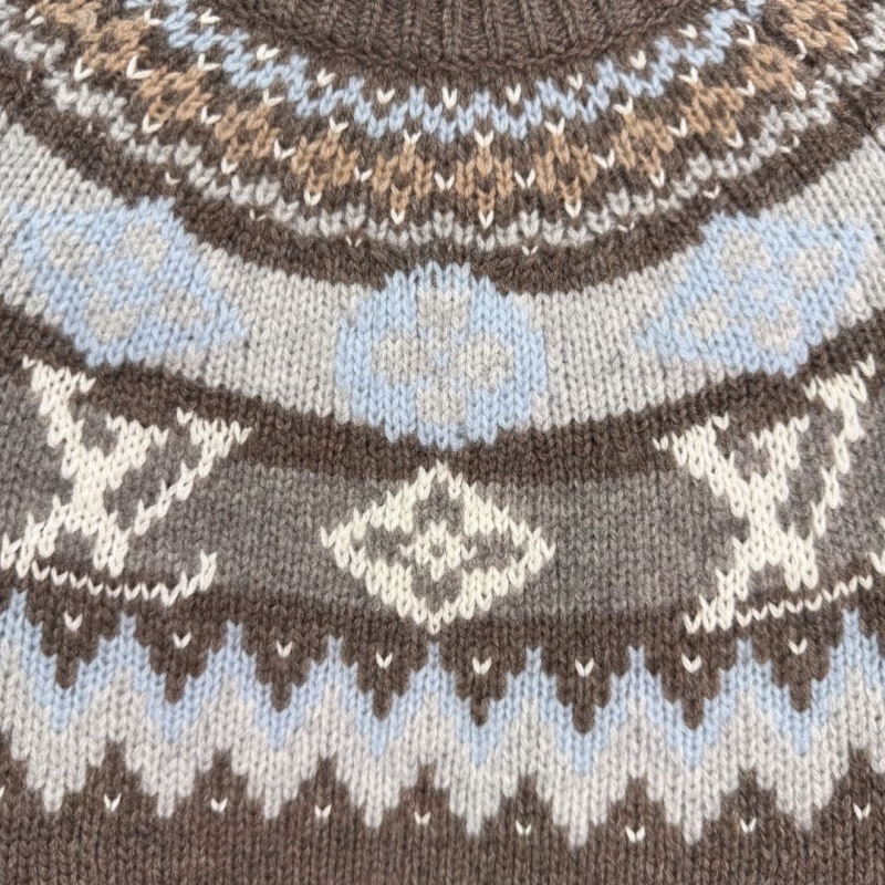 l0vis Vvtt0n sweaters